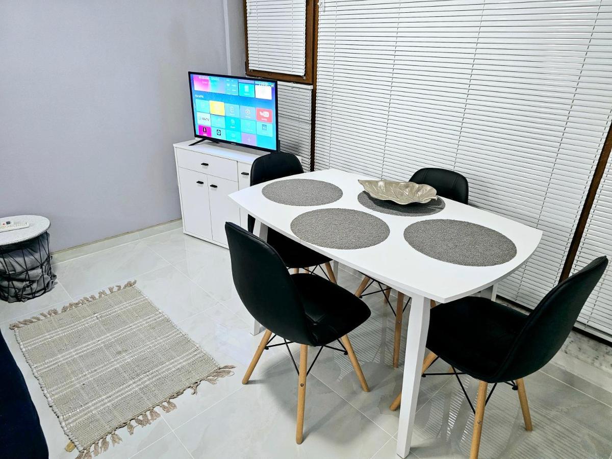 Studio Apartment With Balcony 300M From Beach Napospart Kültér fotó