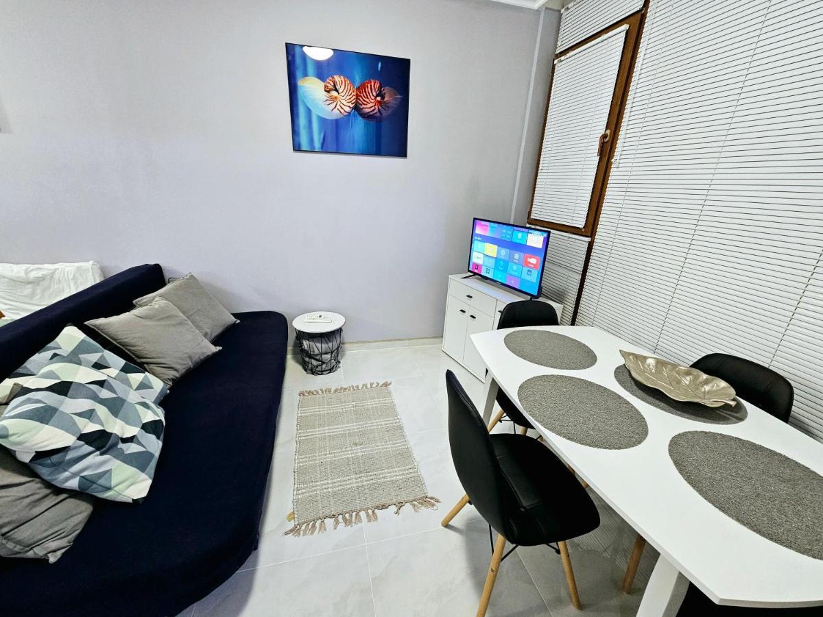 Studio Apartment With Balcony 300M From Beach Napospart Kültér fotó