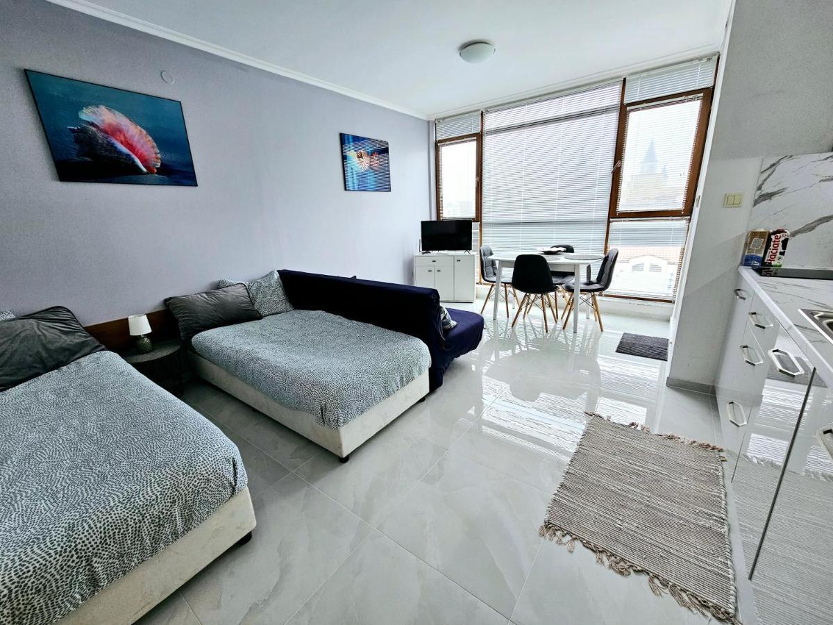 Studio Apartment With Balcony 300M From Beach Napospart Kültér fotó