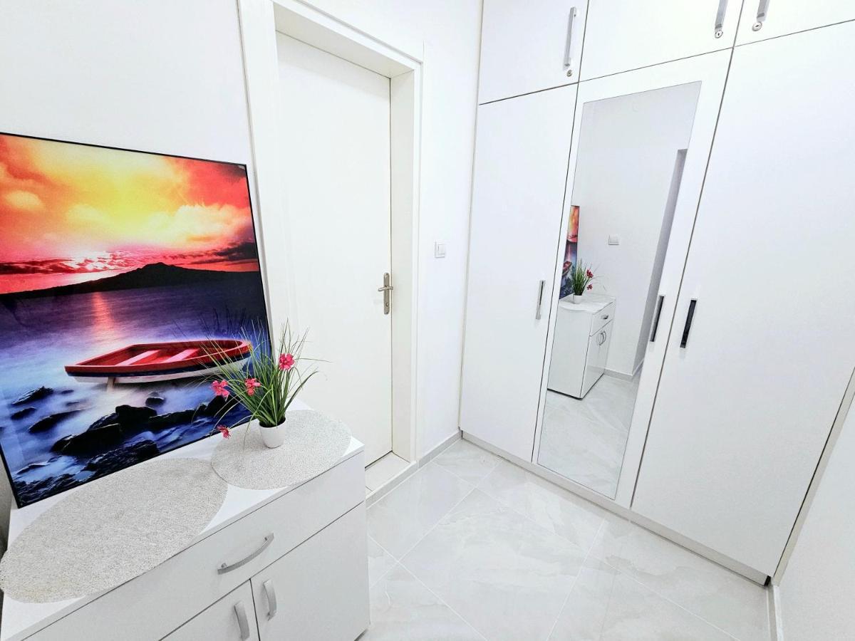 Studio Apartment With Balcony 300M From Beach Napospart Kültér fotó